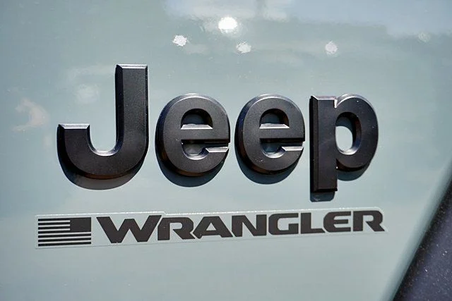 New 2026 Anvil Clear-Coat Exterior Paint Jeep Sport S image 11