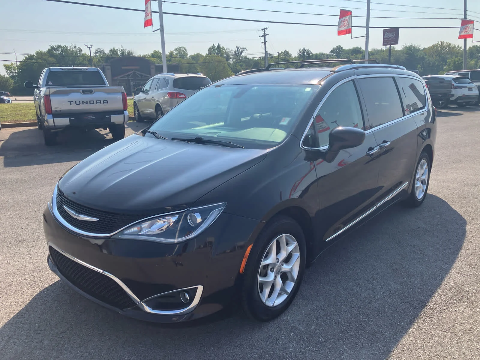 Used 2017 Dark Cordovan Pearlcoat Chrysler Touring-L Plus image 3