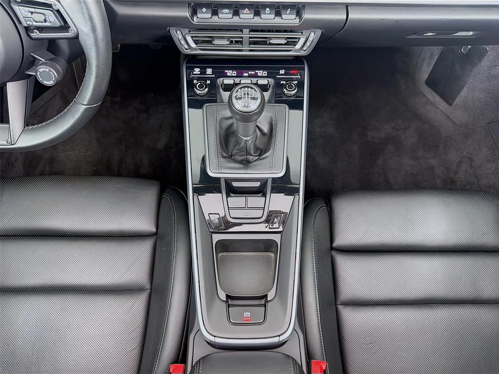 Used 2021  PORSCHE  image 23