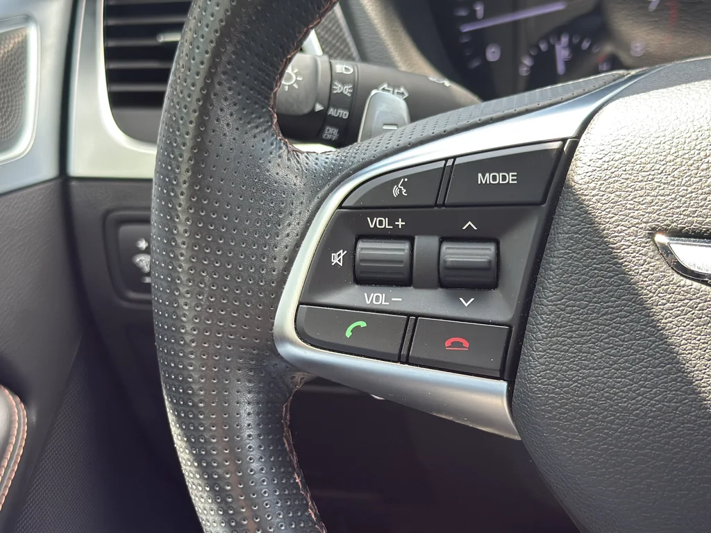 Used 2019 White Genesis 3.3T Sport image 16