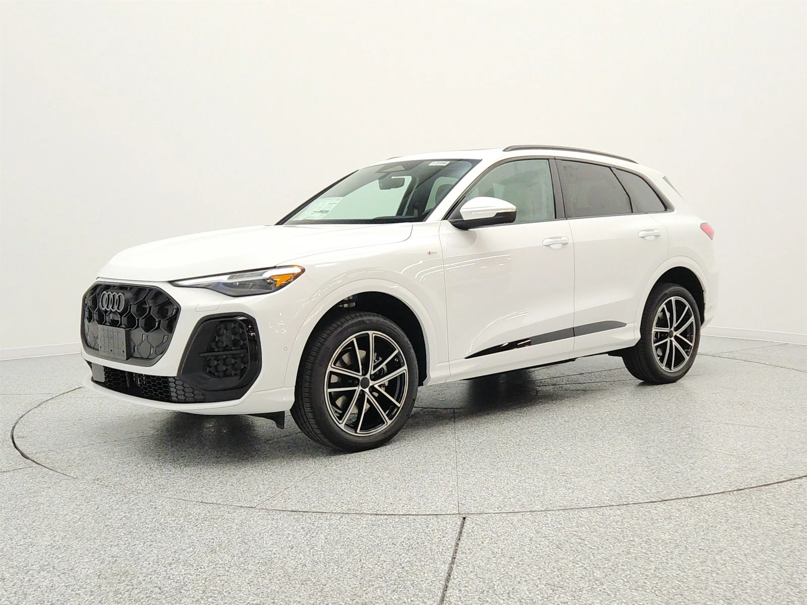 2026 Audi Q5 Premium Plus quattro's photo