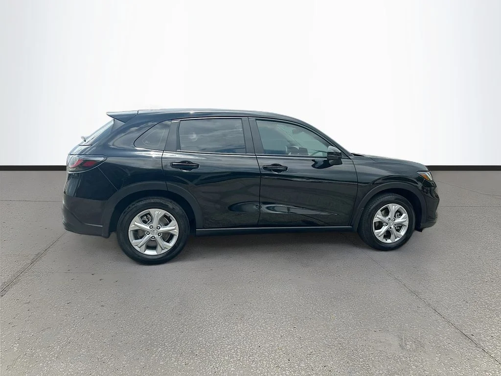 Used 2025  Honda LX image 8