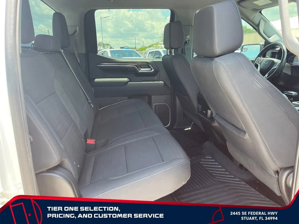 Used 2024 Summit White Chevrolet RST image 17
