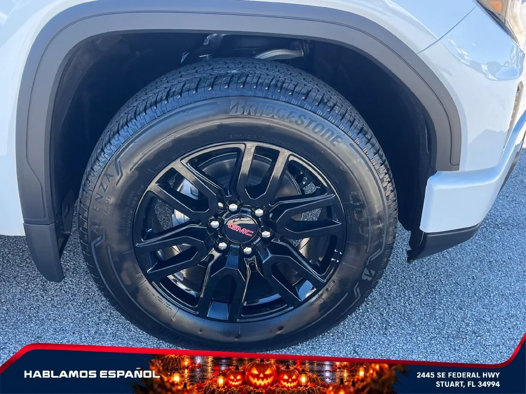 New 2026 Summit White GMC Elevation image 21