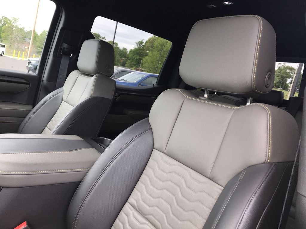Used 2023 Gray Chevrolet ZR2 image 11