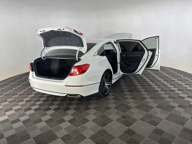 Used 2021  Honda Touring 2.0T image 16