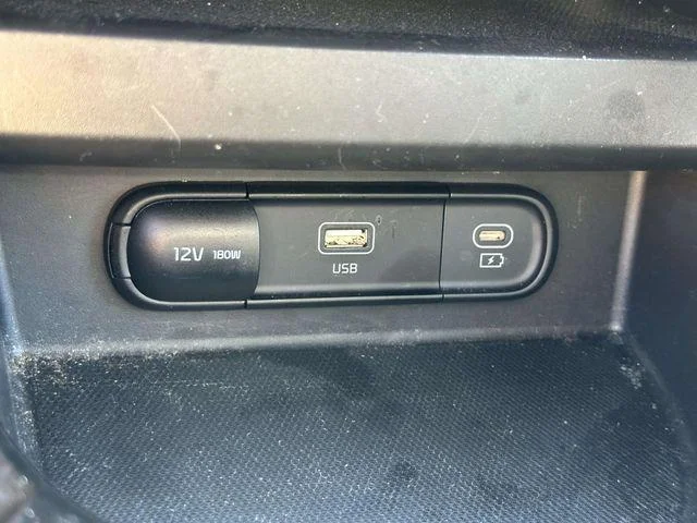 Used 2024 Clear White/Black Roof Kia S image 23