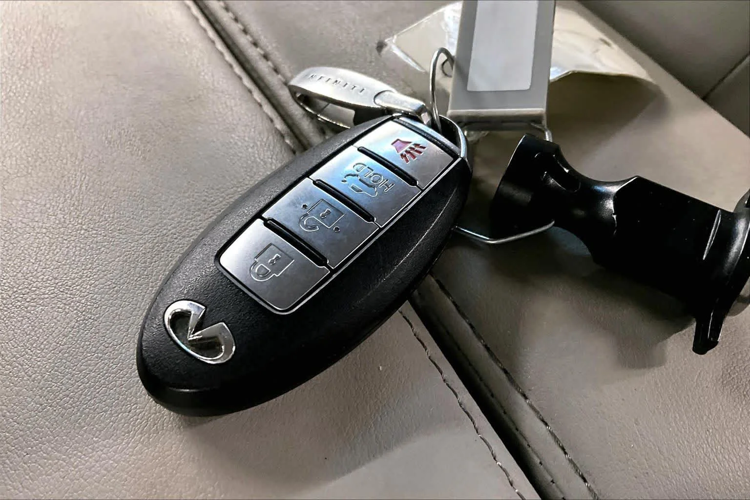 Used 2010 Blue Slate INFINITI  image 14
