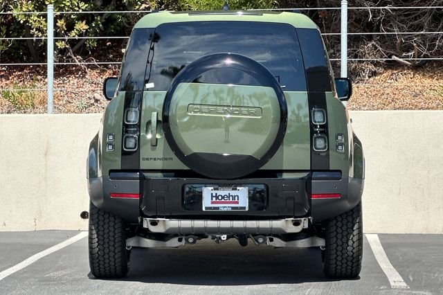 New 2026 Woolstone Green Land Rover S image 4