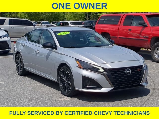 Used 2024 Silver Nissan 2.5 SR image 3