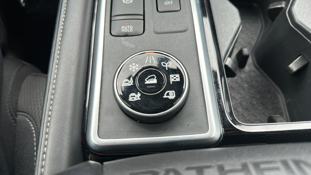 Used 2025 Gun Metallic Nissan SV image 19