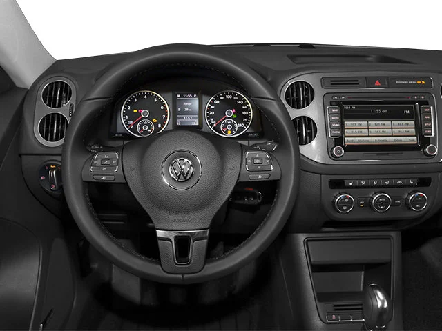 Used 2014 Pepper Gray Metallic Volkswagen S image 9