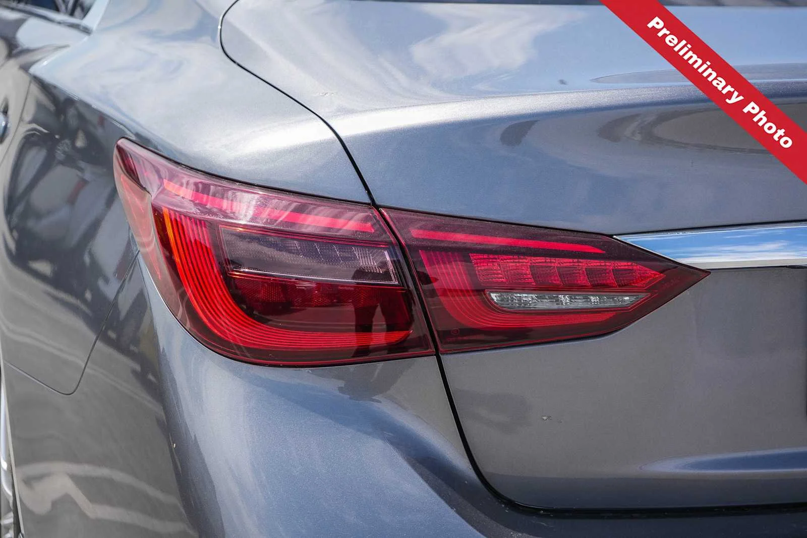 Used 2022 Graphite Shadow INFINITI LUXE image 9
