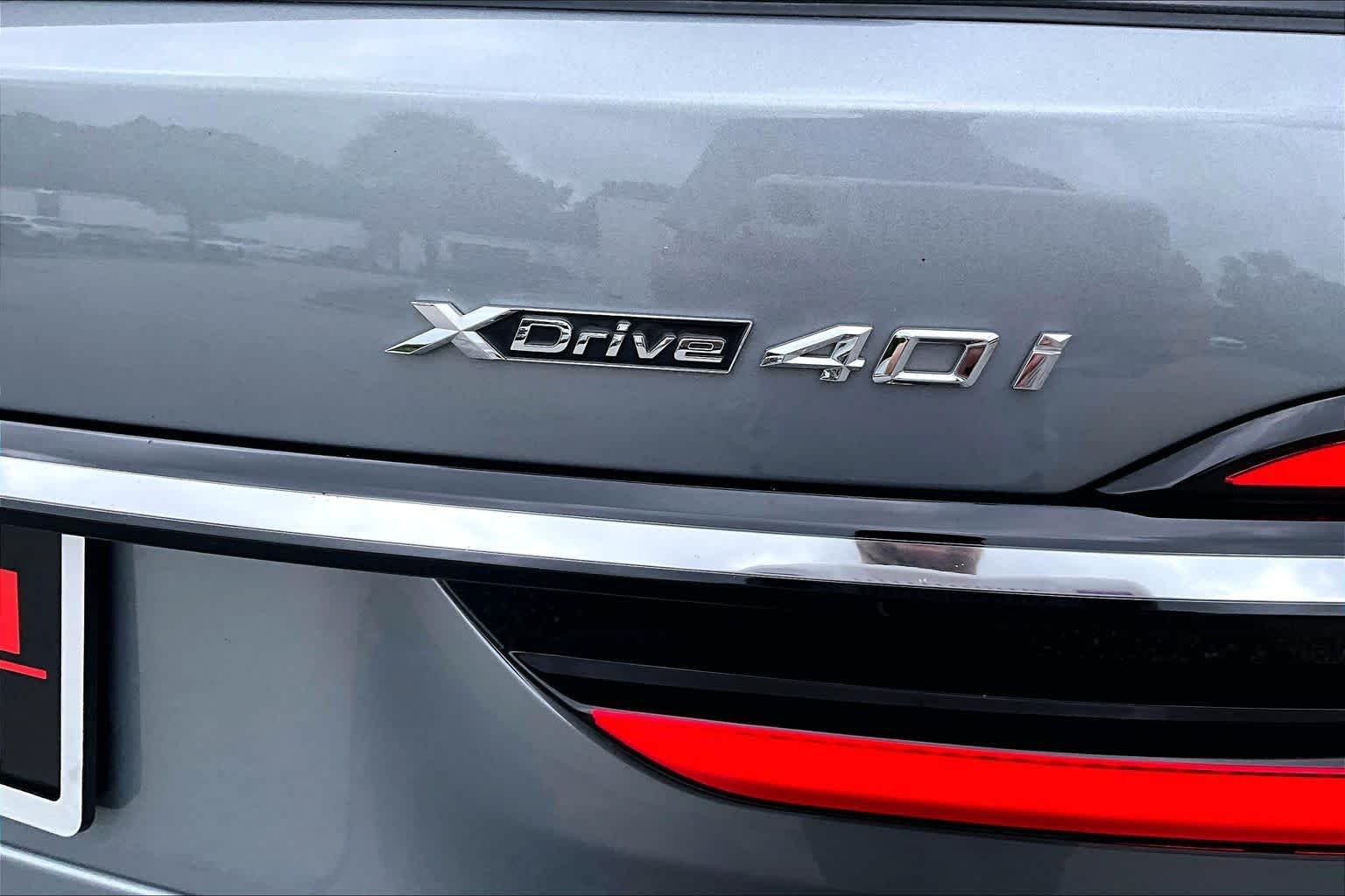 Certified Used 2026 Skyscraper Grey Metallic BMW xDrive40i image 10