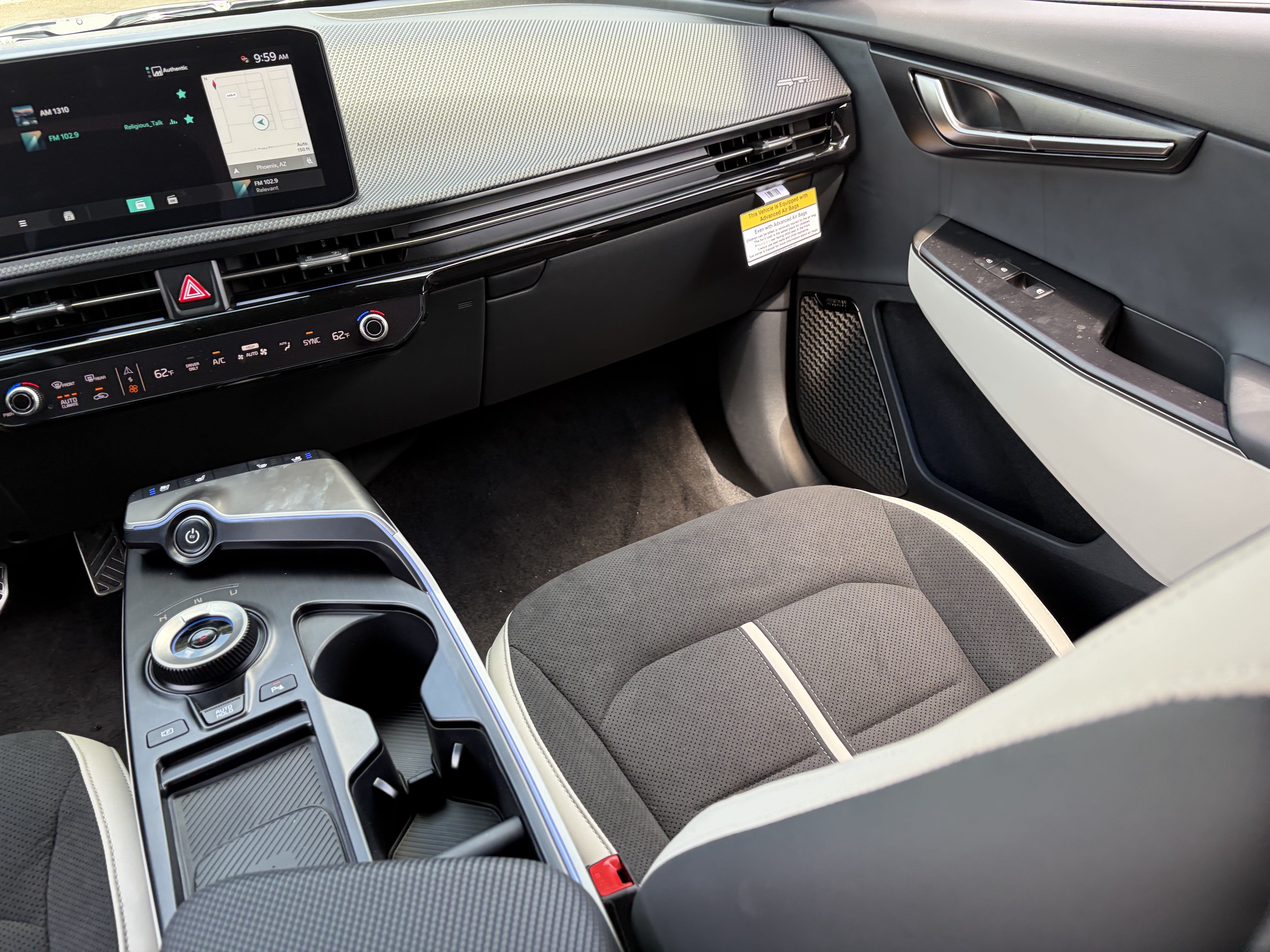 New 2026 Wolf Gray Kia GT-LINE image 14