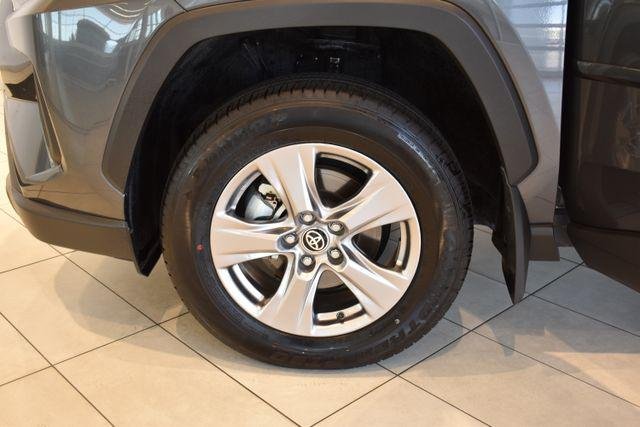 Certified Used 2025 MAGNETIC GRAY MET. Toyota  image 27