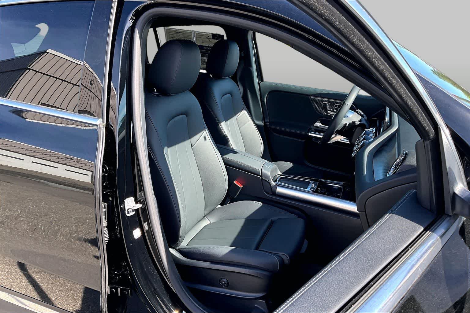 Certified Used 2026 Night Black Mercedes-Benz GLA 250 image 8