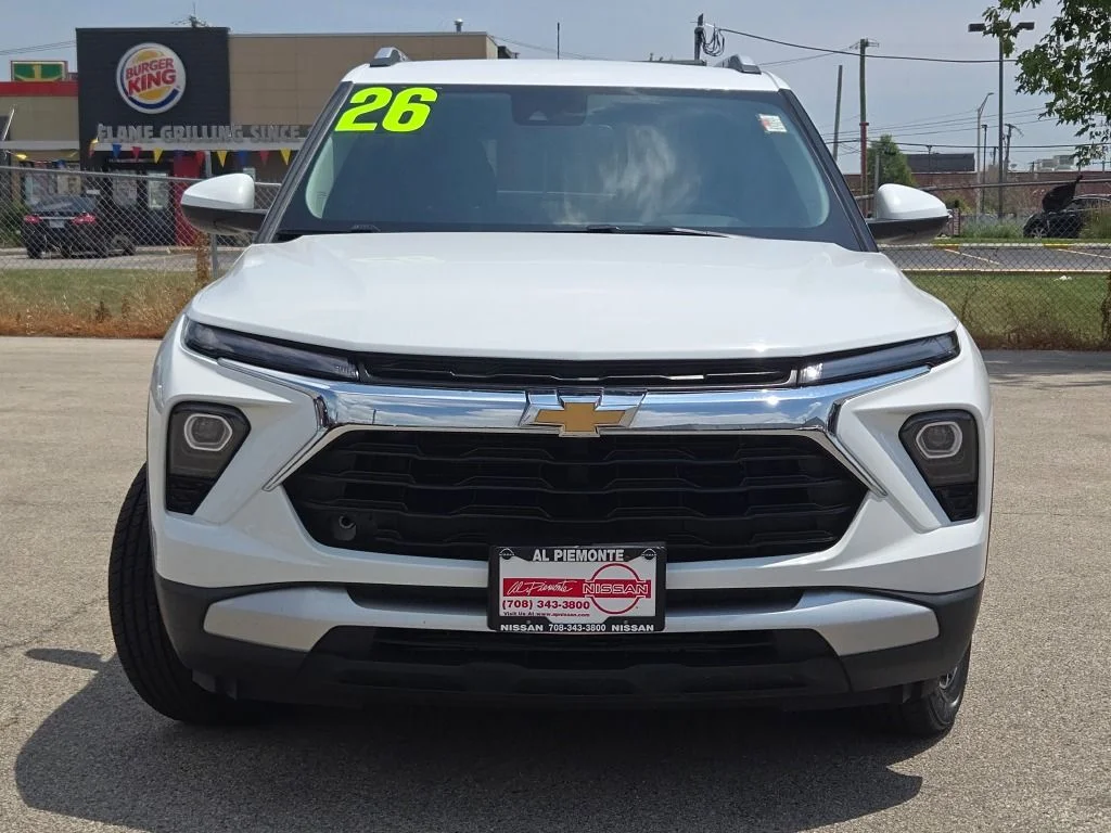 Used 2025 White Chevrolet LT image 4