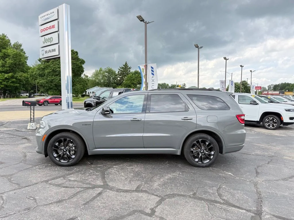 Used 2025 Gray Dodge R/T Plus image 4