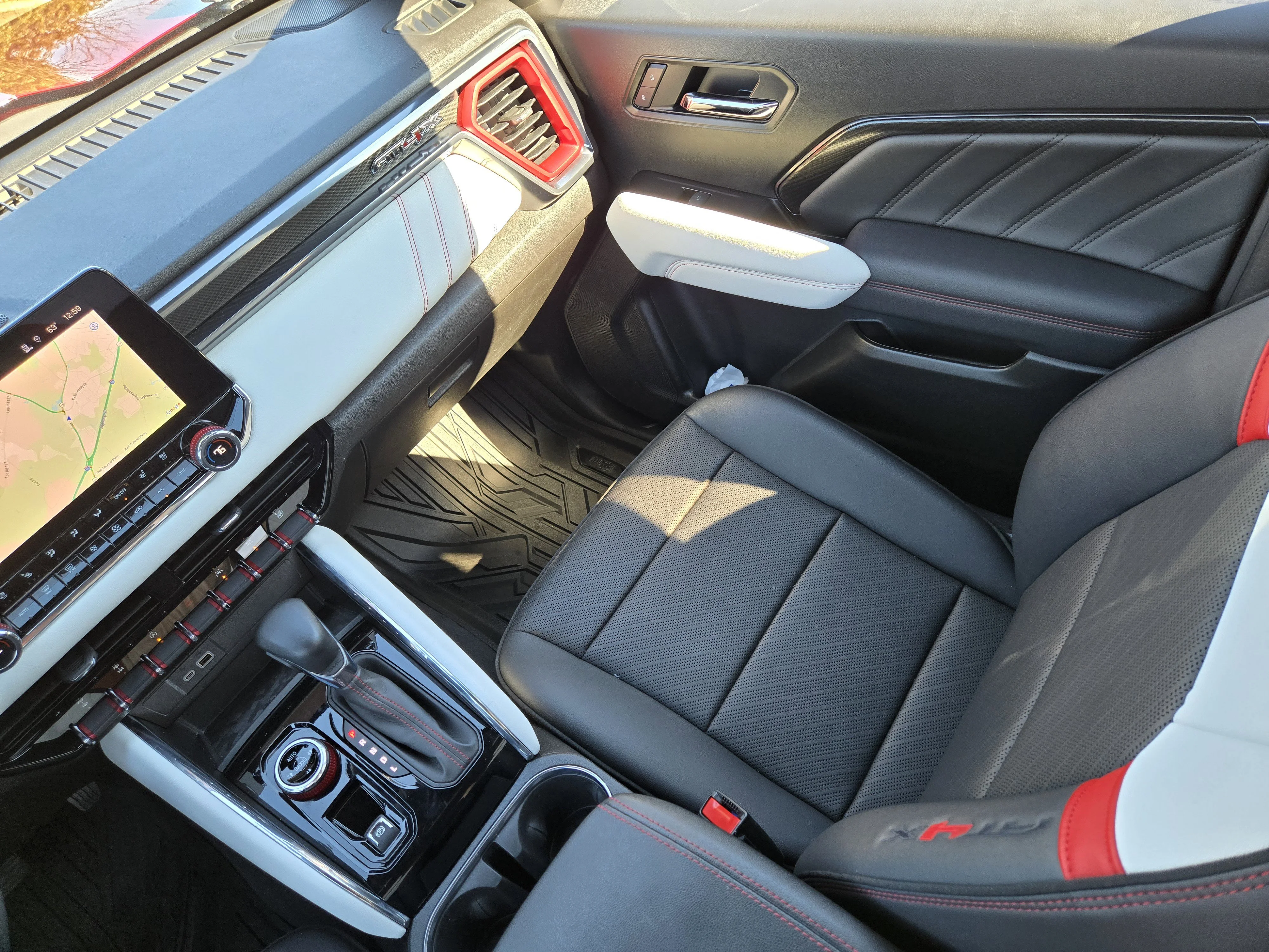 2024 GMC Canyon AT4X - Photo 14