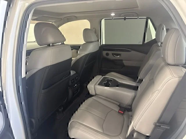 Used 2025 White Honda Touring image 16