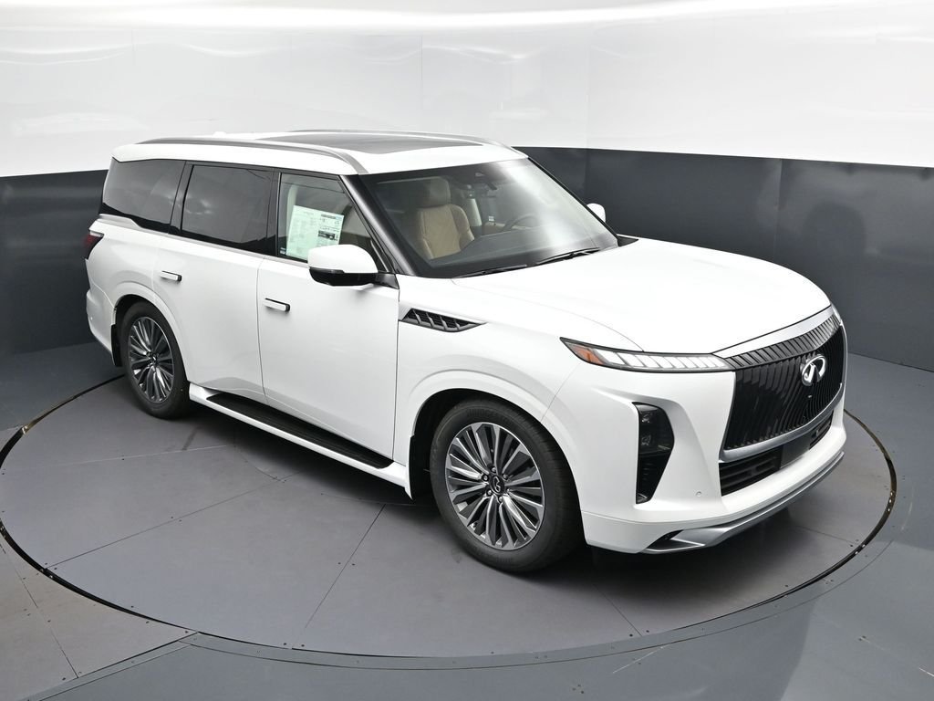 New 2026 RADIANT WHITE INFINITI Luxe 2WD image 32
