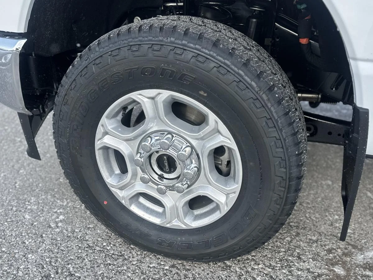 New 2026 White Ford XLT image 9