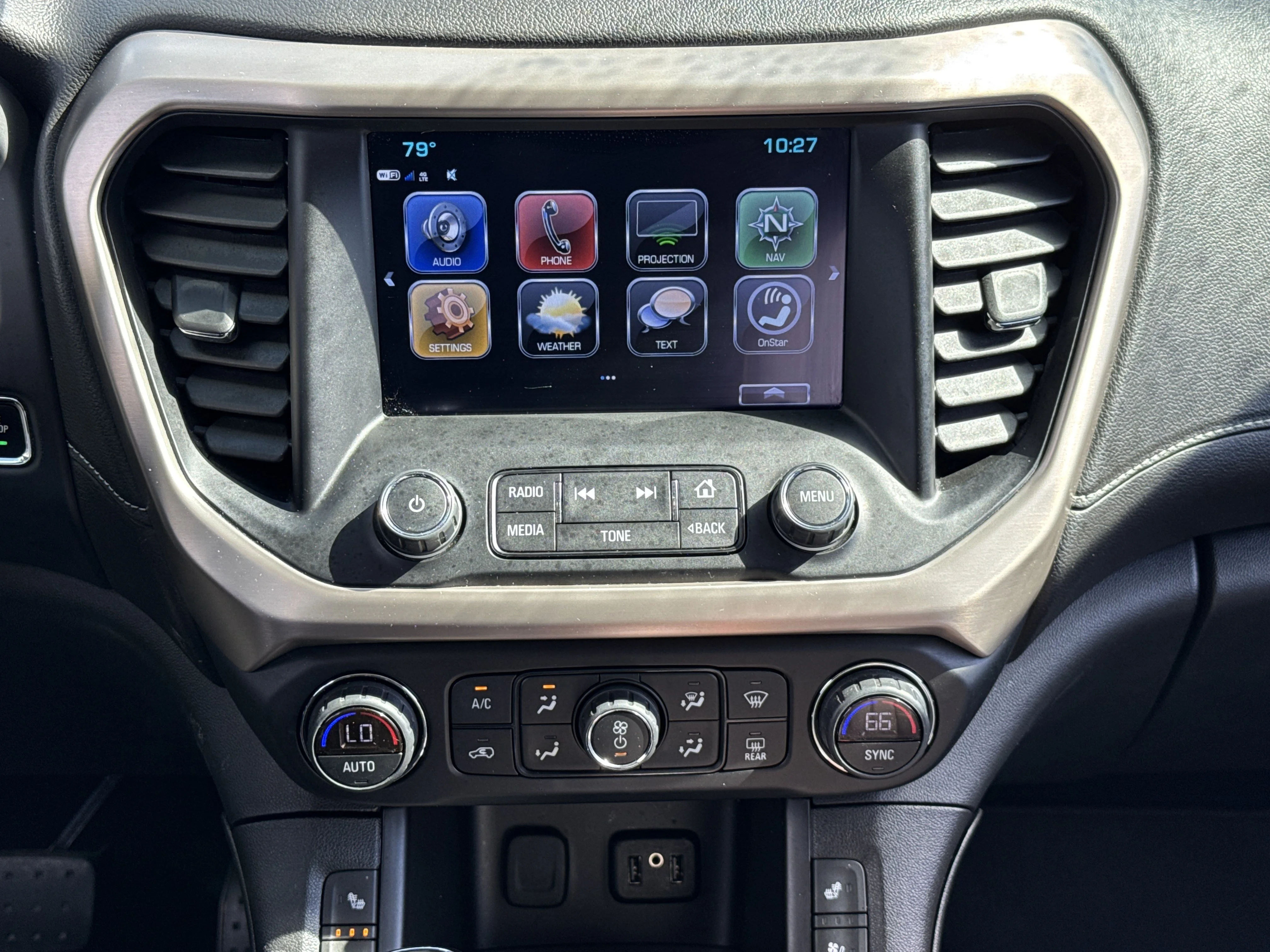 Used 2019 Ebony Twilight Metallic GMC Denali image 18