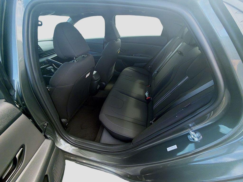 New 2026 Amazon Gray Hyundai SEL Sport Premium image 17