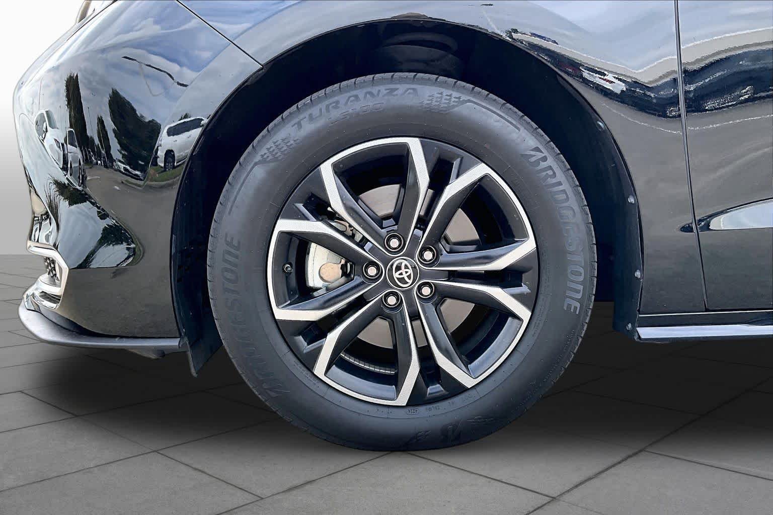 Used 2025 Midnight Black Metallic Toyota Platinum image 10