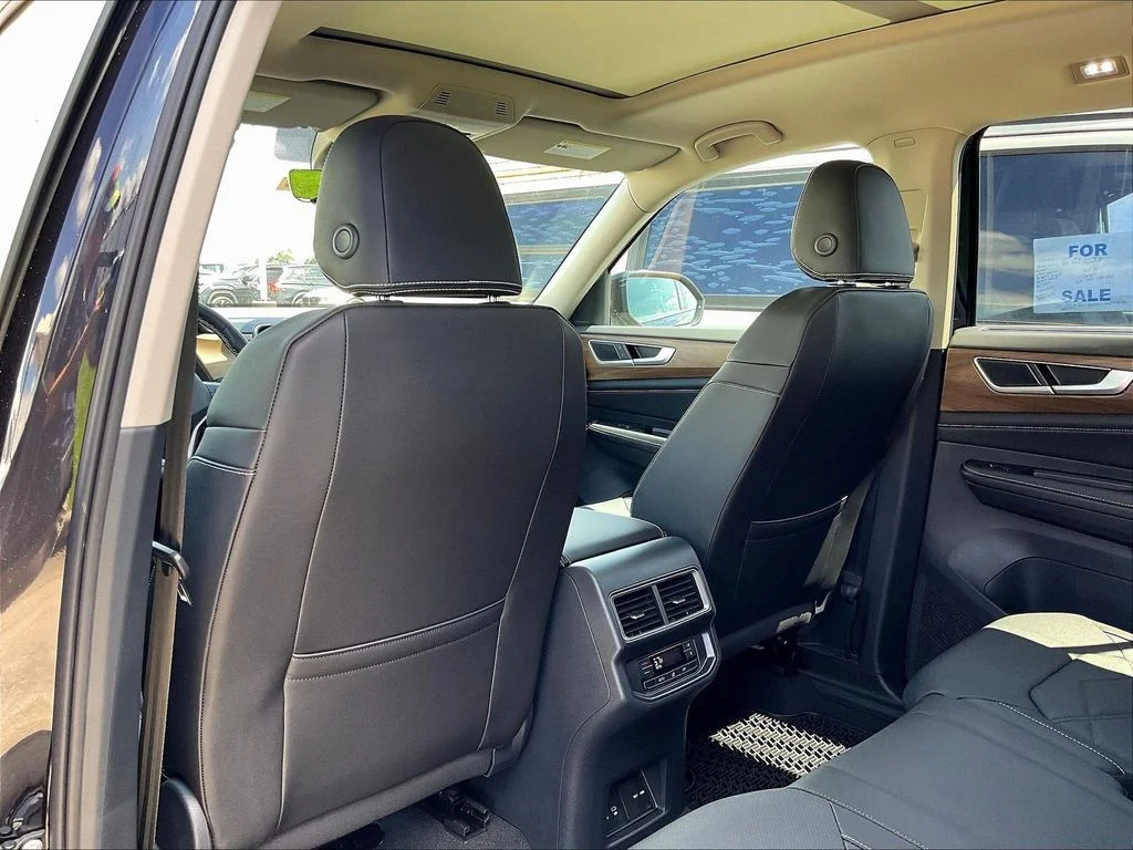New 2026 Black Volkswagen SE w/Technology image 26