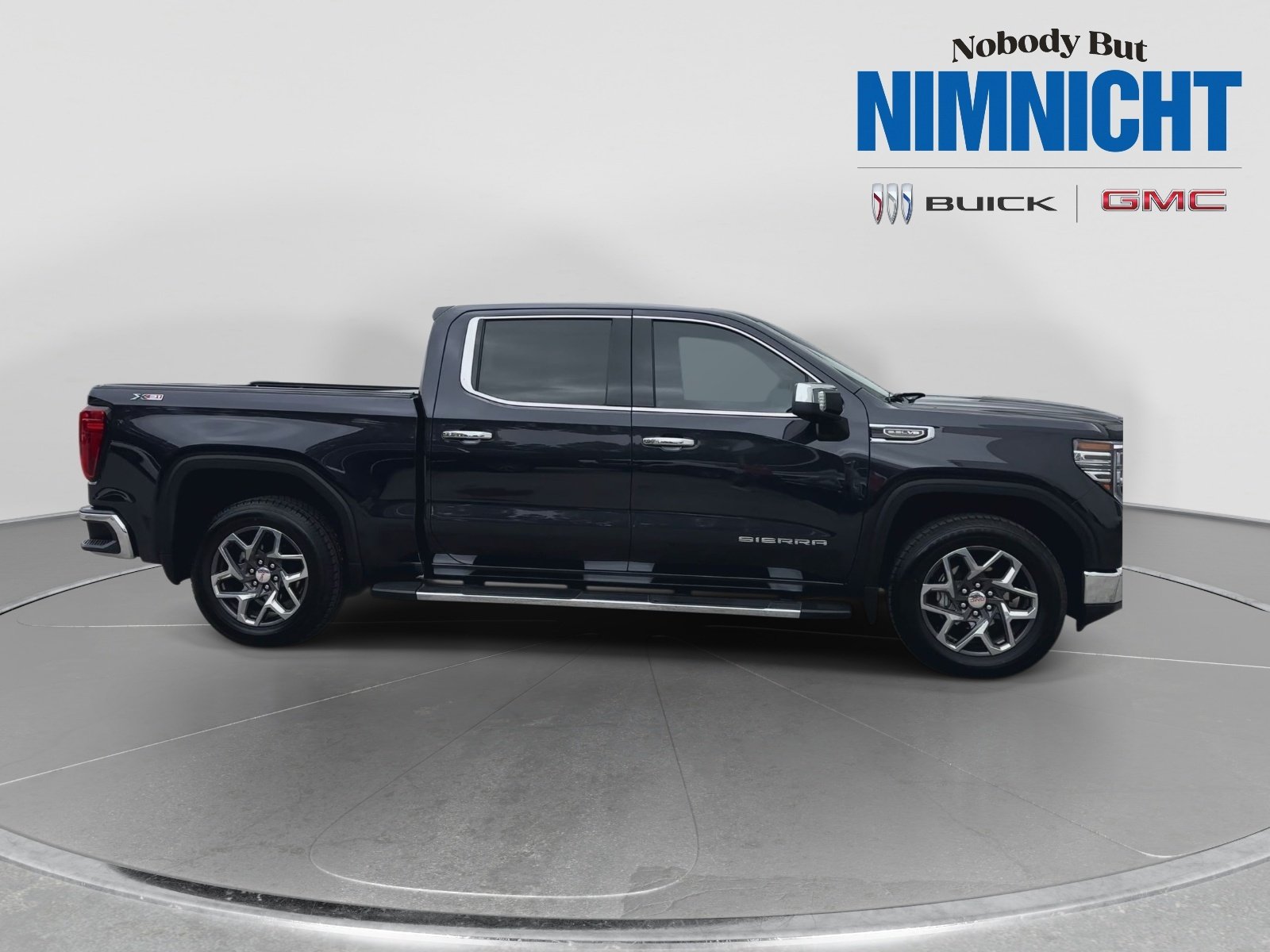2023 GMC Sierra 1500 SLT - Photo 9