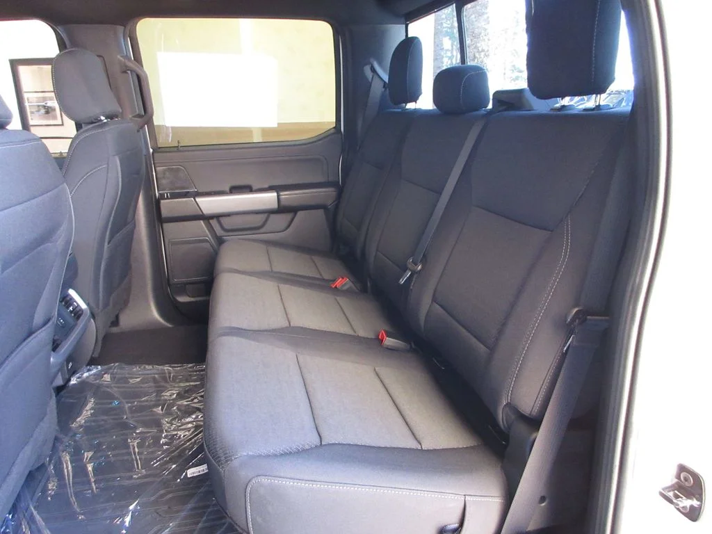 New 2026 Oxford White Ford XLT image 26