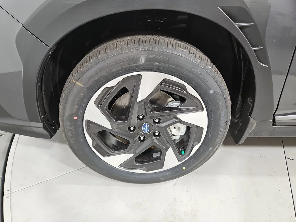 New 2026 MAGNETITE GRAY PEARL Subaru Limited image 26