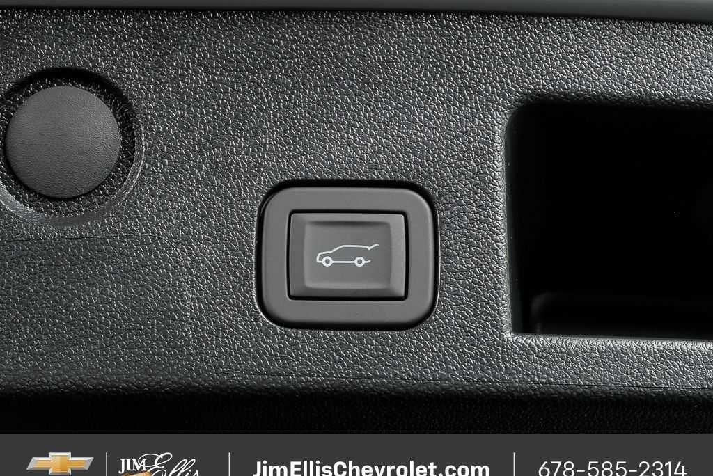 New 2026 Polar White Tricoat Chevrolet ACTIV image 31