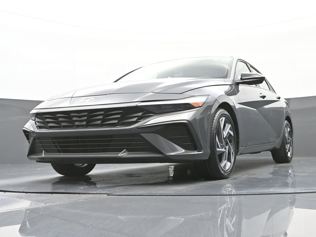 Certified Used 2025 Gray Hyundai SEL Sport image 47