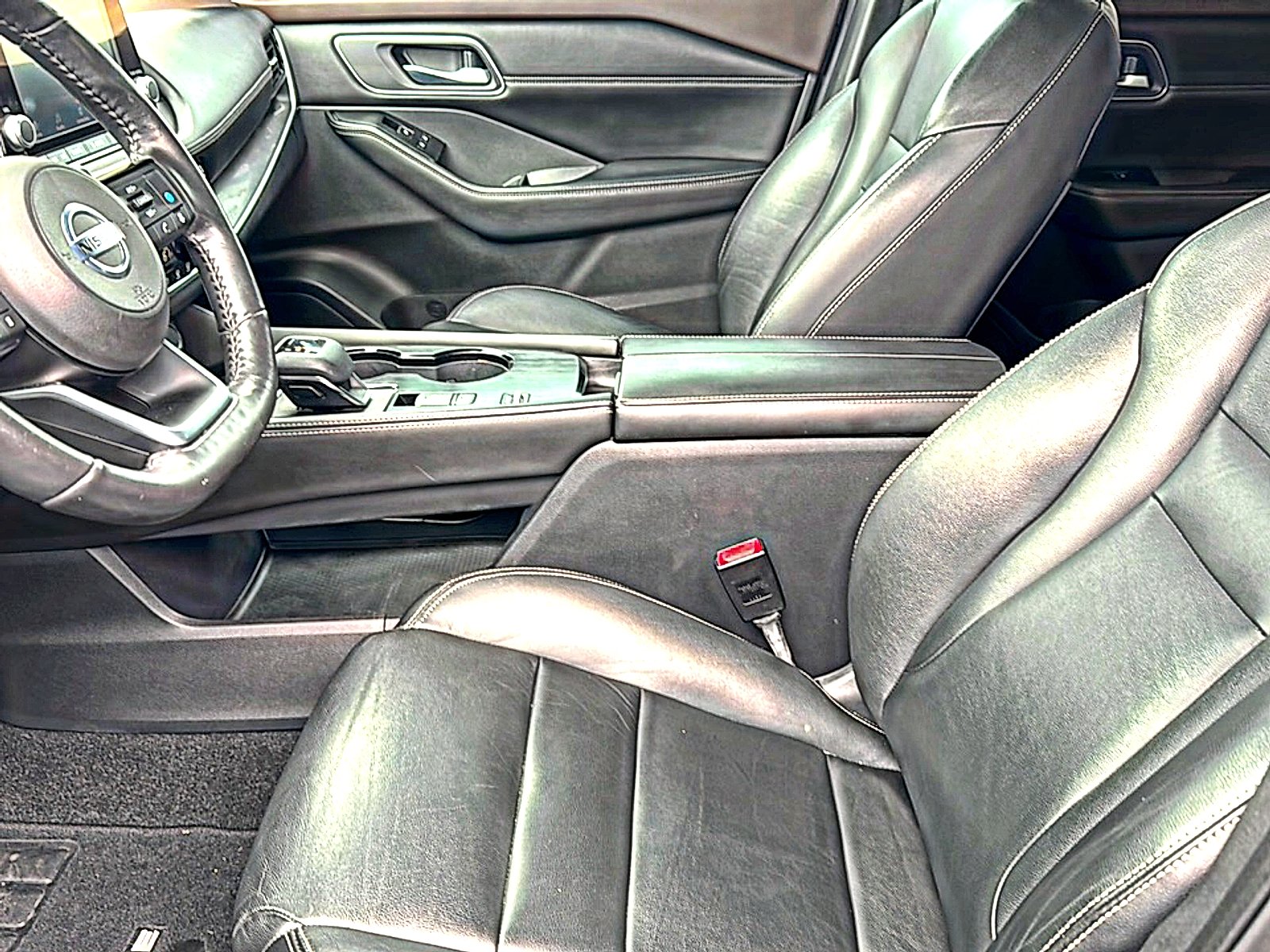 Used 2021 Gun Metallic Nissan SL FWD image 13