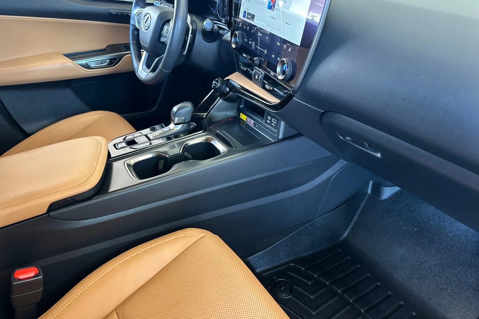Used 2022 Red Line Lexus 350h Premium image 13