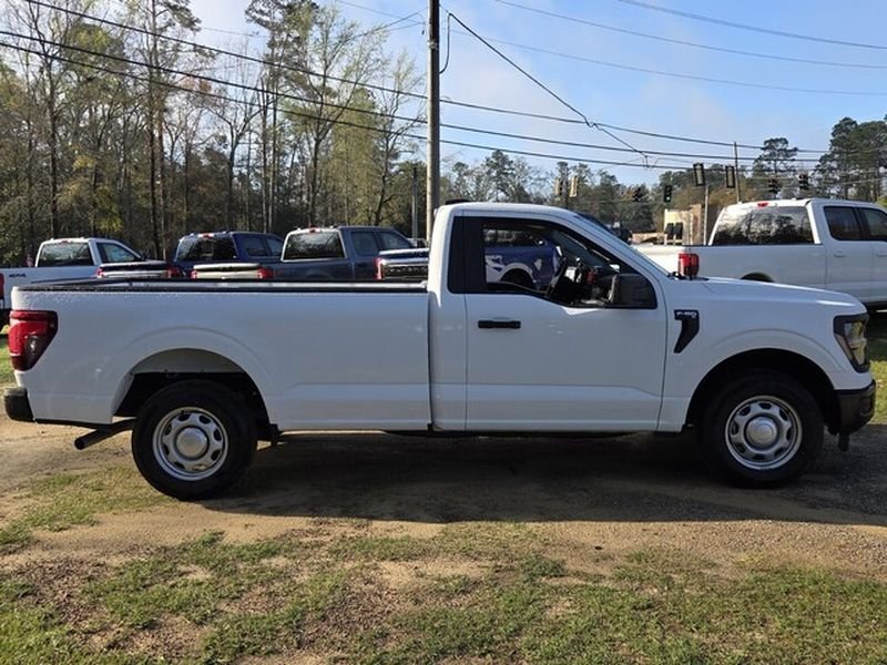 New 2026 Oxford White Ford XL image 12