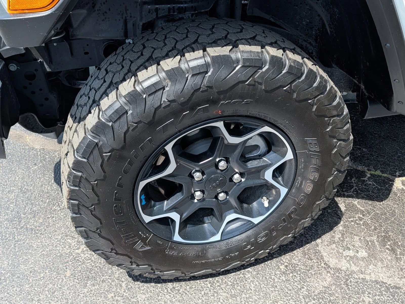 Used 2023 Silver Jeep Rubicon 4x4 image 20