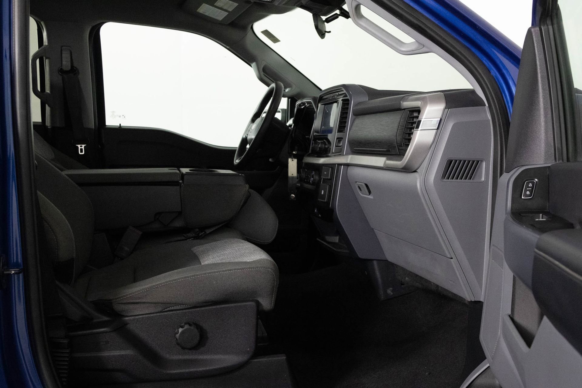 2023 FORD F-150 - Image 38