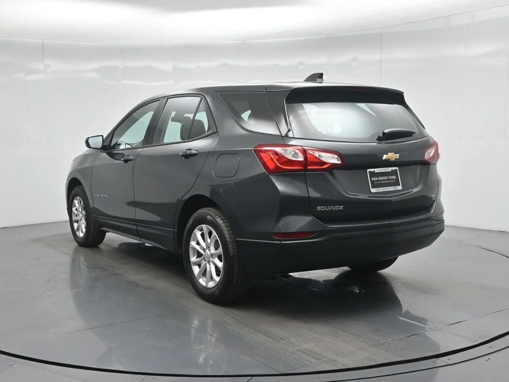 Used 2019 Gray Chevrolet LS image 28