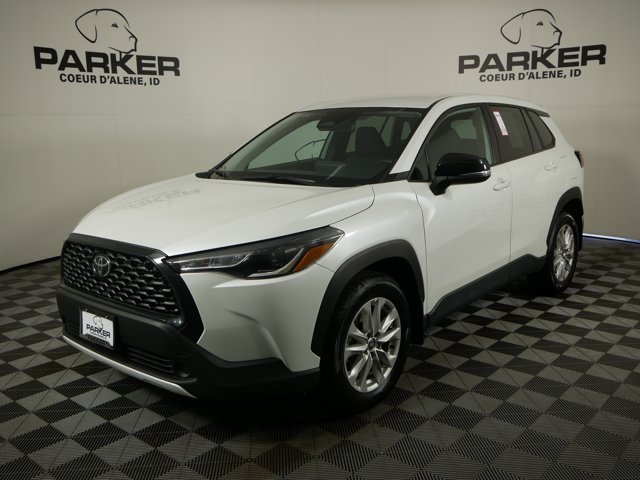 2025 Toyota Corolla Cross LE
