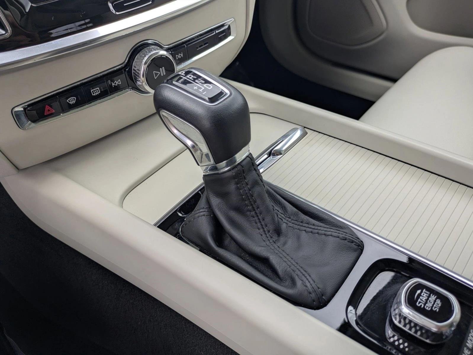 2020 Volvo V60 Cross Country Base - Photo 11