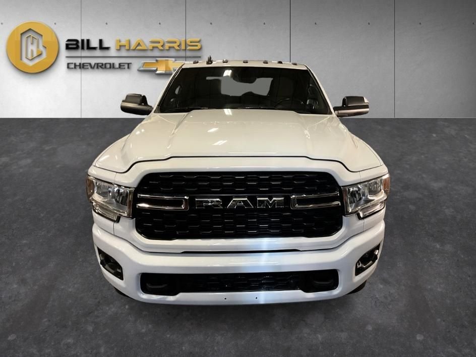 Used 2022 White Ram Big Horn image 8