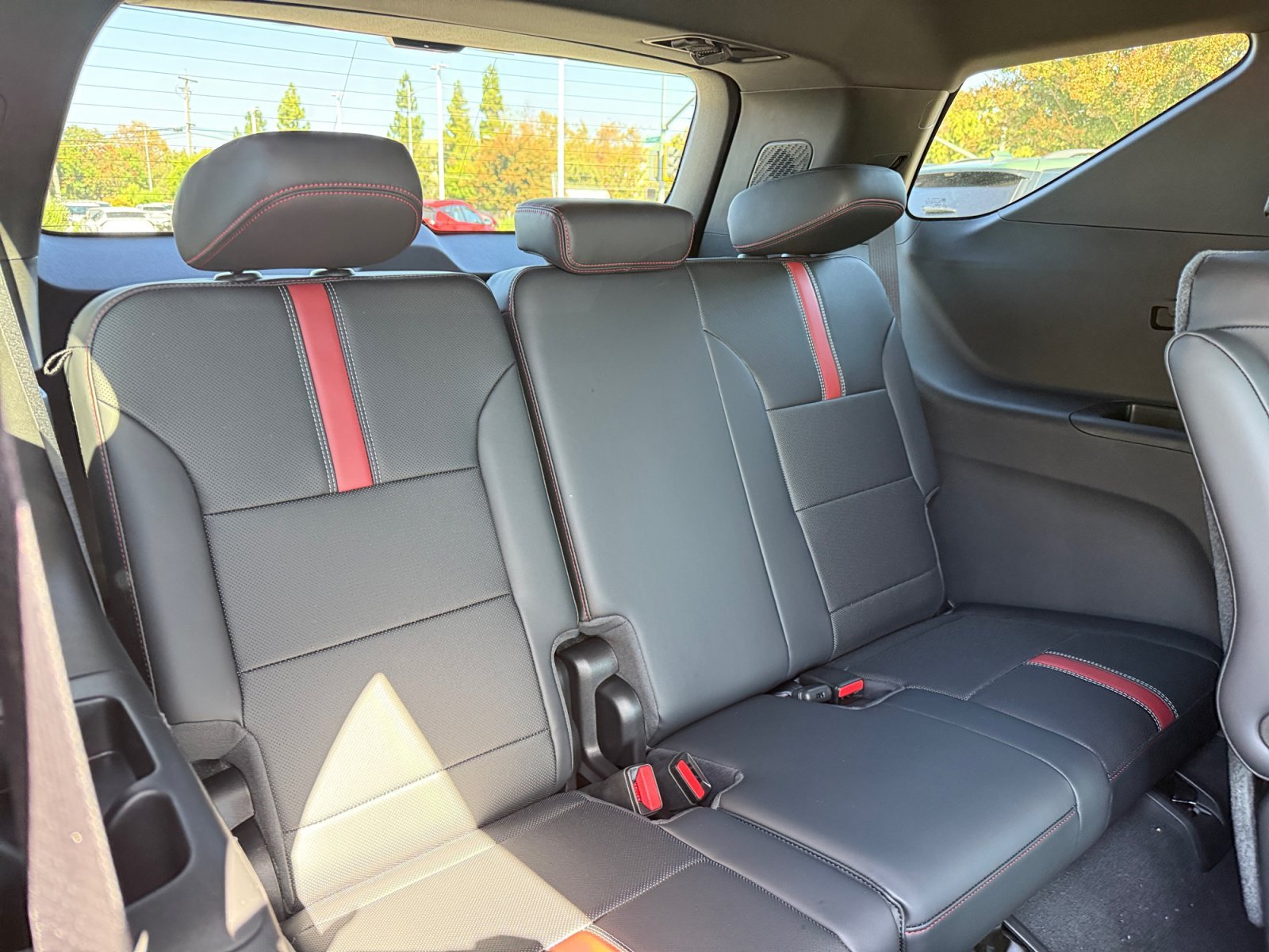 2027 Chevrolet Traverse RS - Photo 21