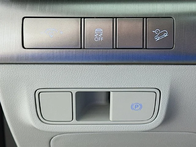 New 2026 Red Hyundai SEL Premium image 19