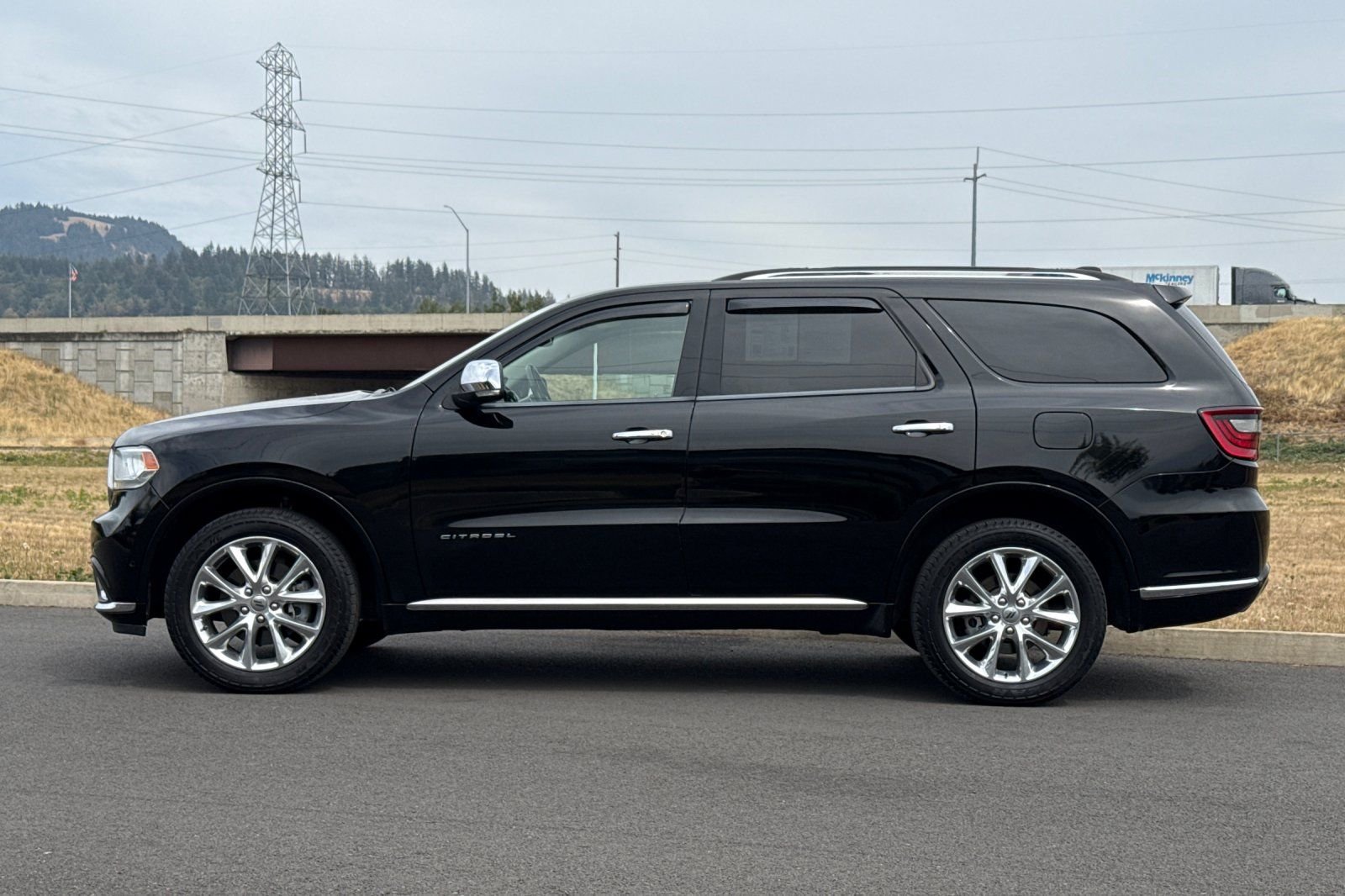Used 2020 Black Dodge Citadel image 6