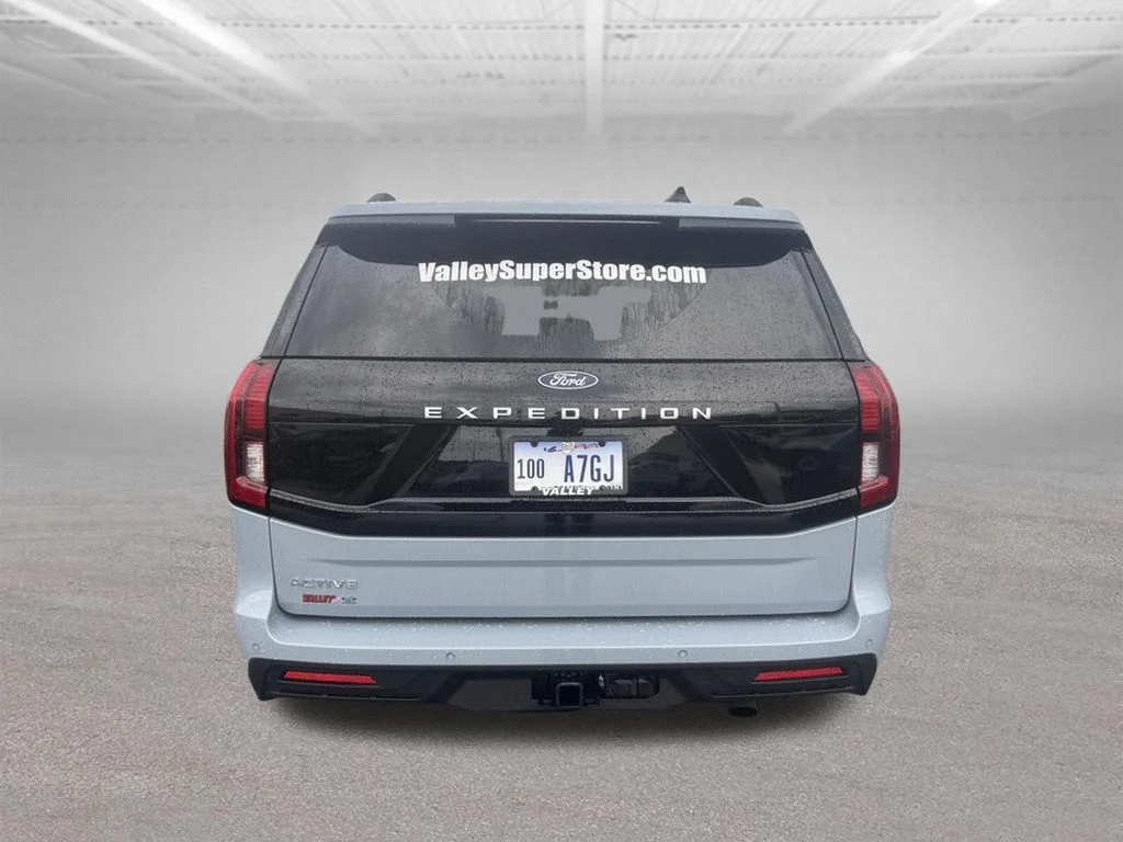 New 2026 Glacier Gray Metallic Tri-Coat Ford Active image 4