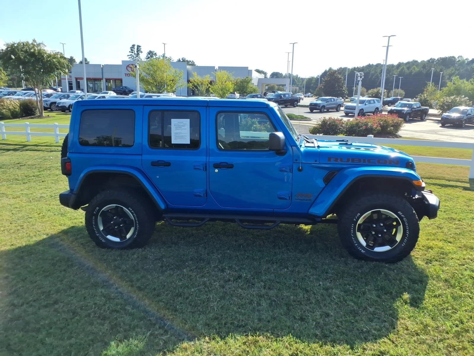 Used 2021 Hydro Blue Pearlcoat Jeep Unlimited Rubicon image 10